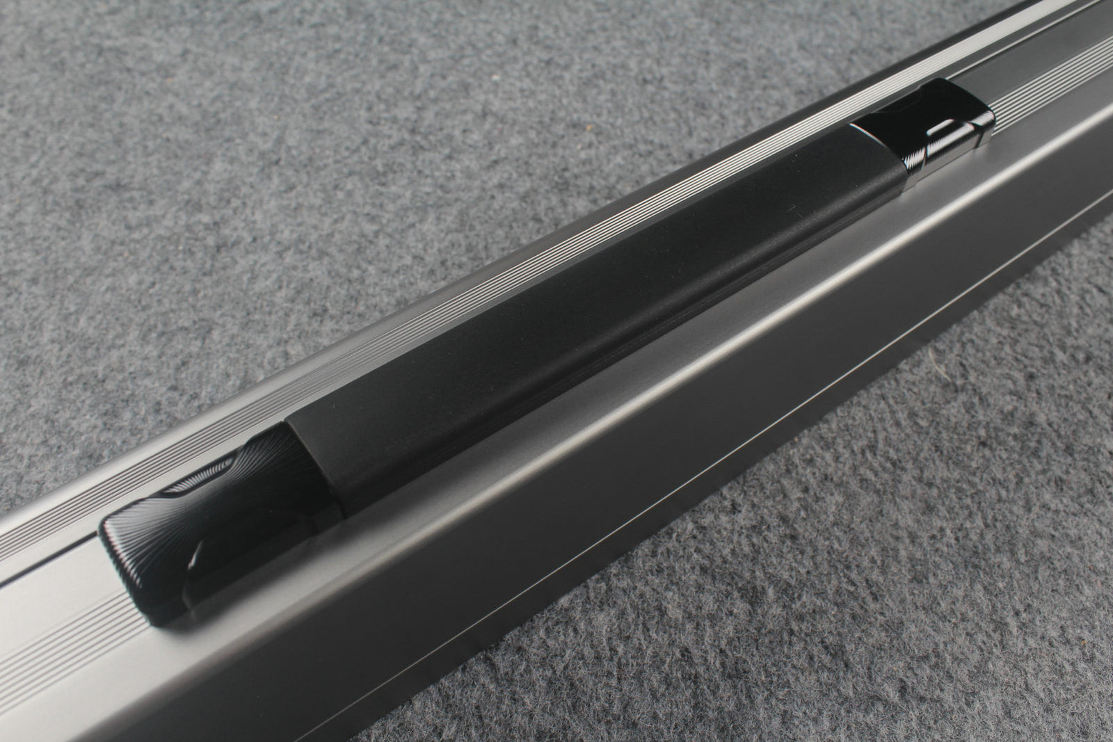 3/4 Premium Aluminium Snooker Cue Case – 2 Slots, Adjustable 120.5/124.8cm Interior