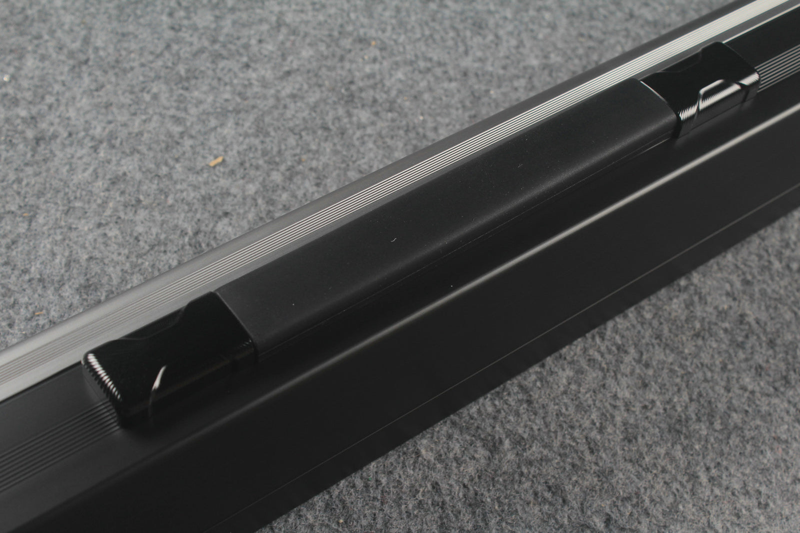 3/4 Premium Aluminium Snooker Cue Case – 2 Slots, Adjustable 120.5/124.8cm Interior
