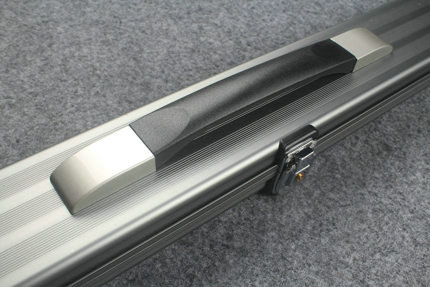 one piece professional aluminium lockable cue case