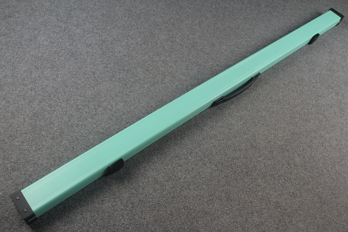 one piece aluminium lockable cue case – 2 Slots（chalk area inside）