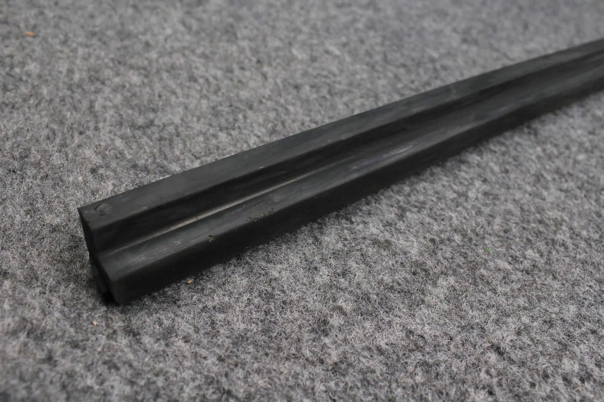 L77 Bumper Table Rubber Cushion for 12 ft. Snooker Table Rails, Black