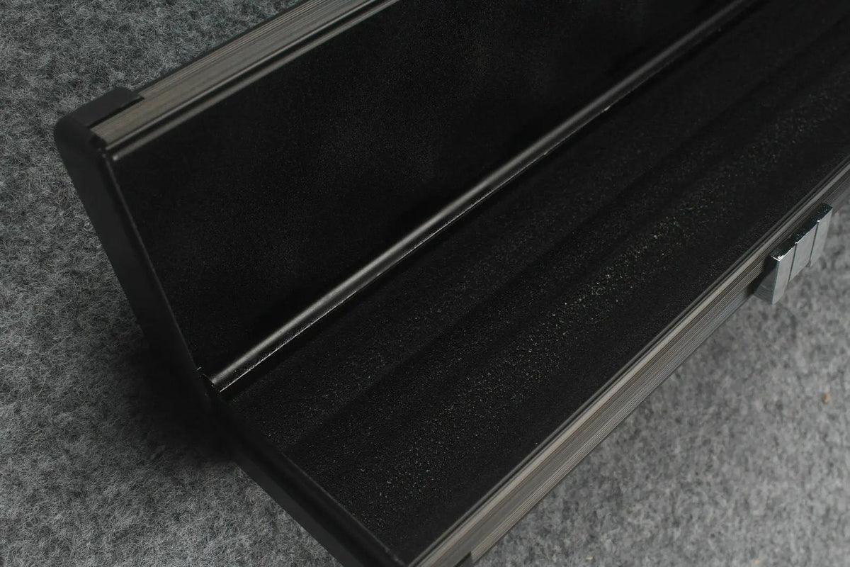 1/2 Professional Aluminium Cue Case WOODS CUES