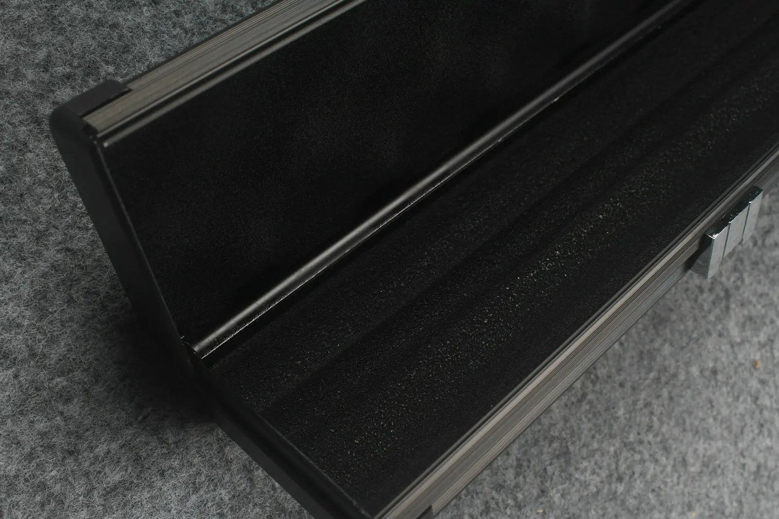 1/2 Professional Aluminium Cue Case WOODS CUES