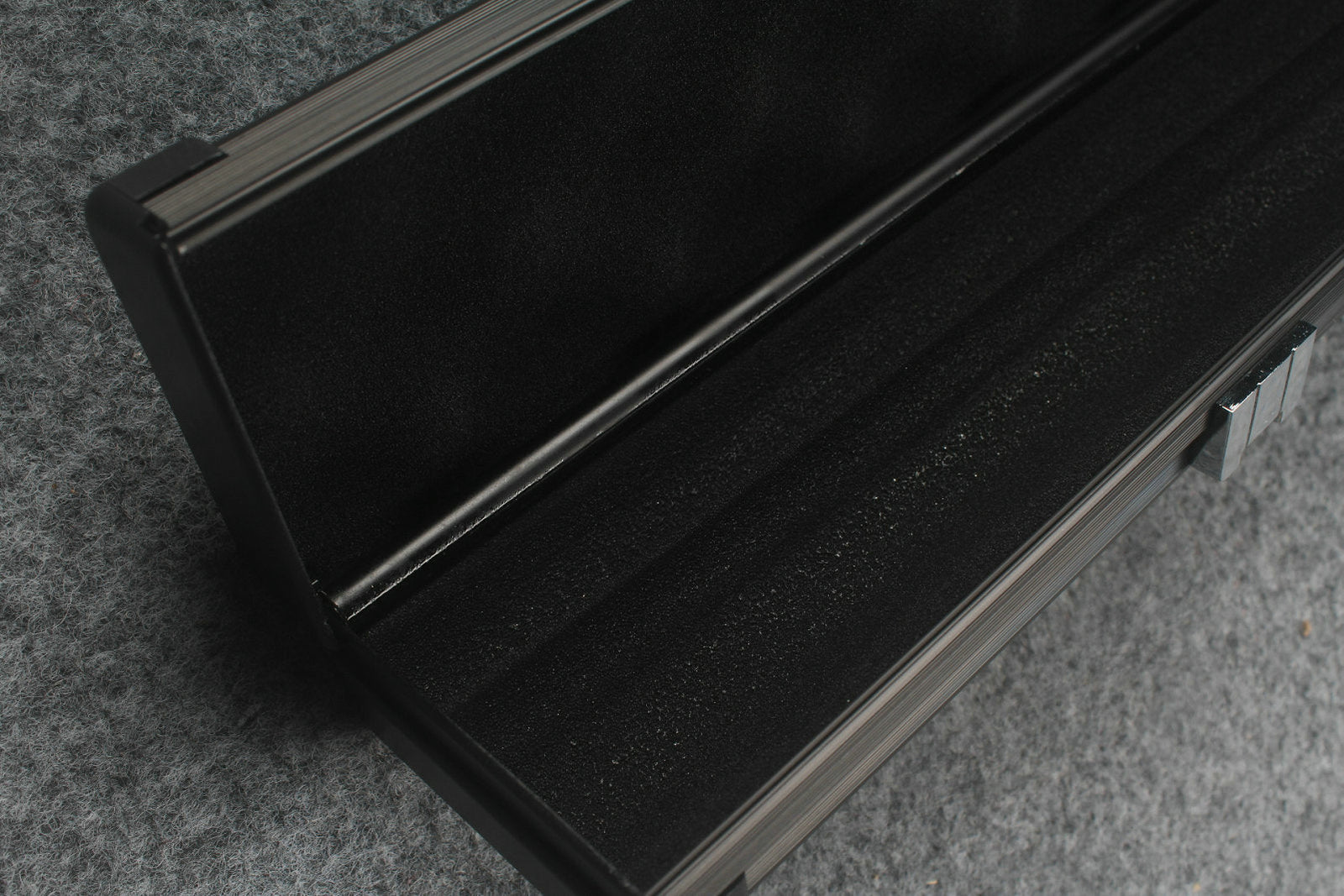 10 x 1/2 professional aluminium cue cases WOODS CUES