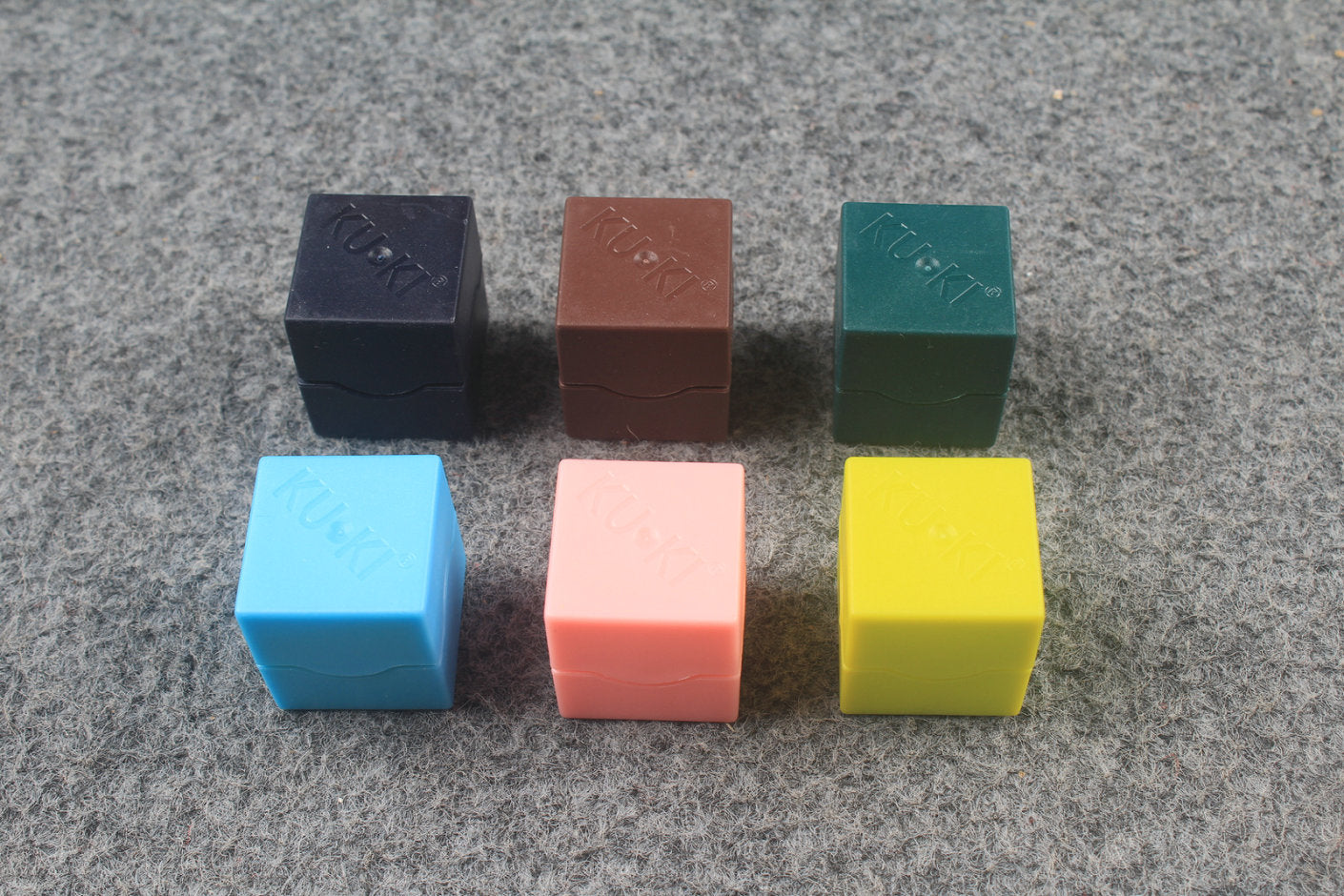 plastic chalk holder