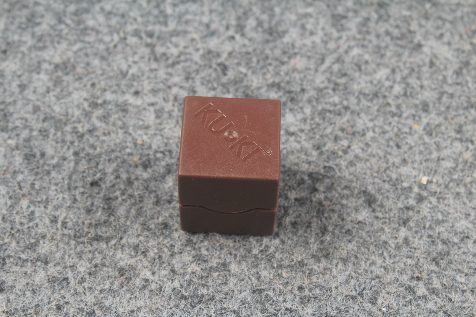 plastic chalk holder