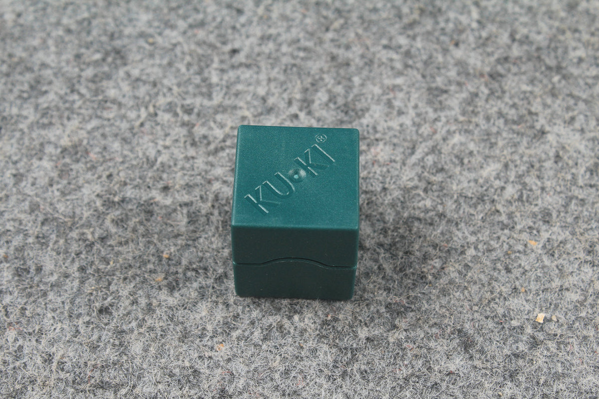 plastic chalk holder WOODS CUES