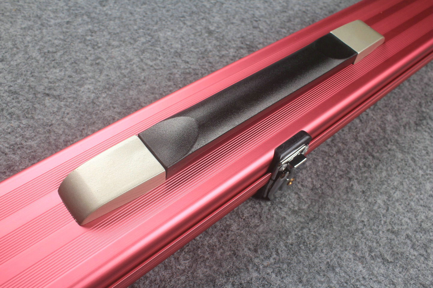 one piece professional aluminium lockable cue case