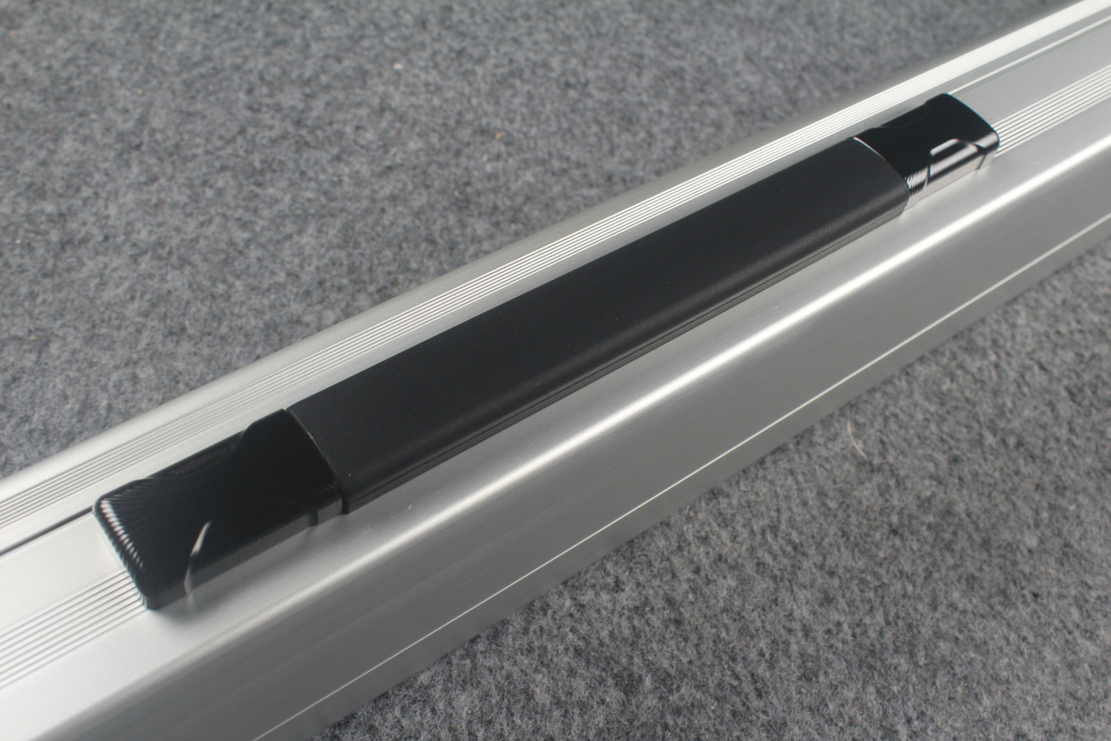 3/4 Premium Aluminium Snooker Cue Case – 2 Slots, Adjustable 120.5/124.8cm Interior