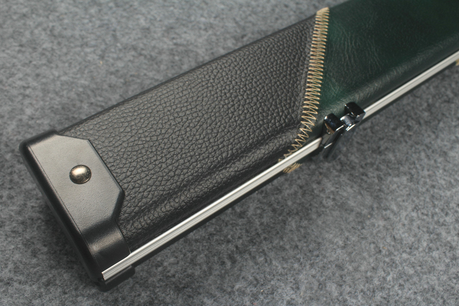 3/4 leather case aluminium construction with 2 slots ~halo style