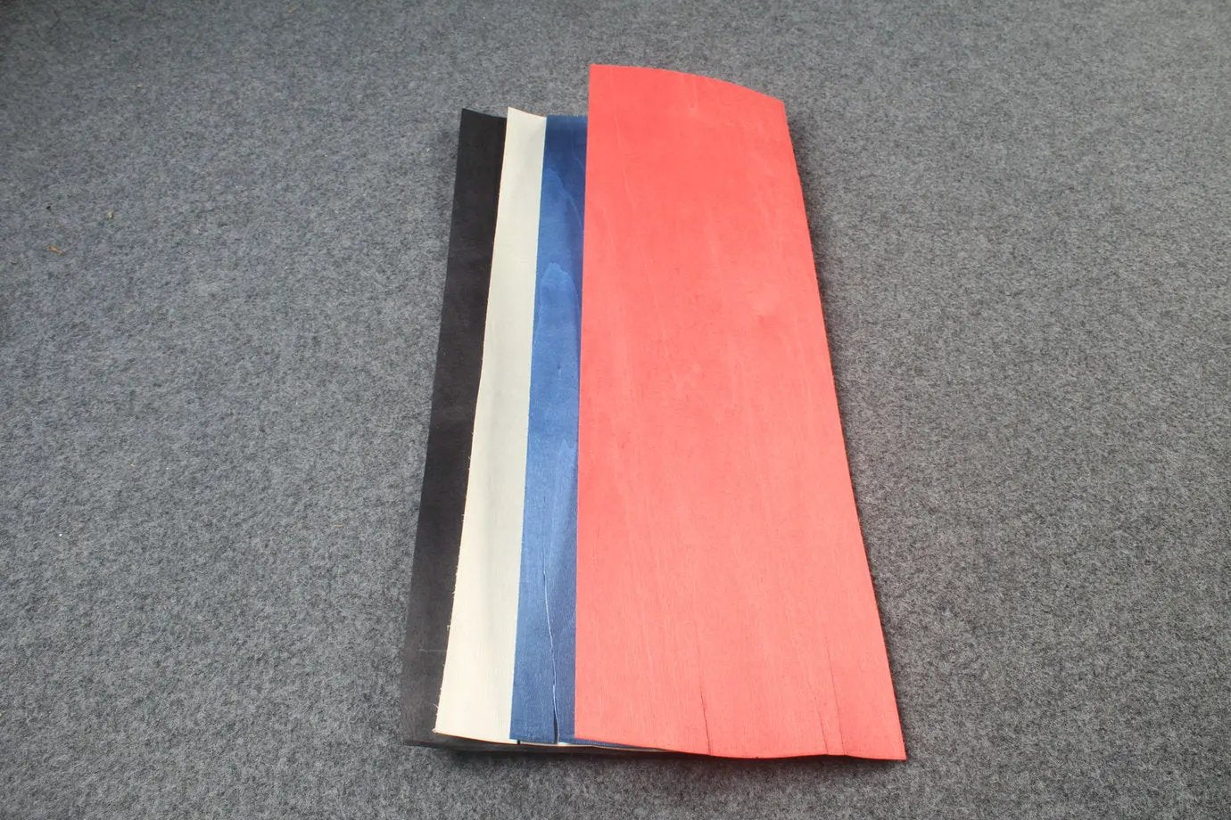 various colored maple veneers for cue making - 1 mm thickness -6 sheets of 38 x20 CM WOODS CUES