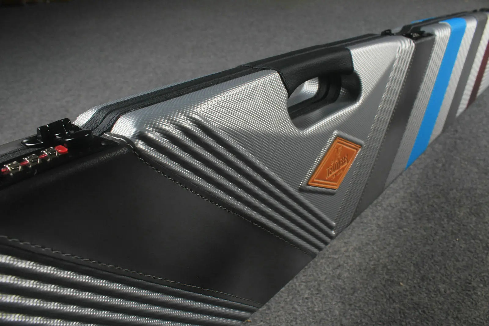 jf one piece snooker / pool code cue case