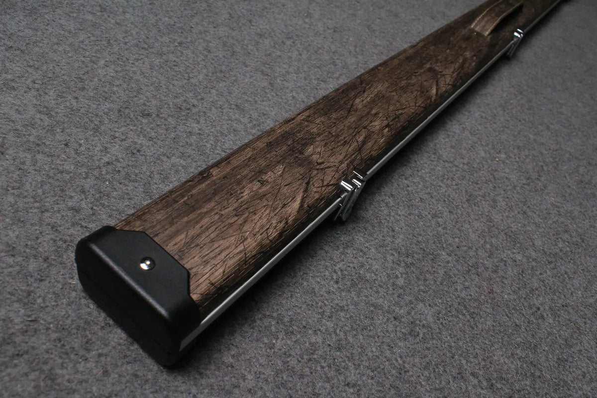 3/4 bark leather case aluminium construction with 2 slots