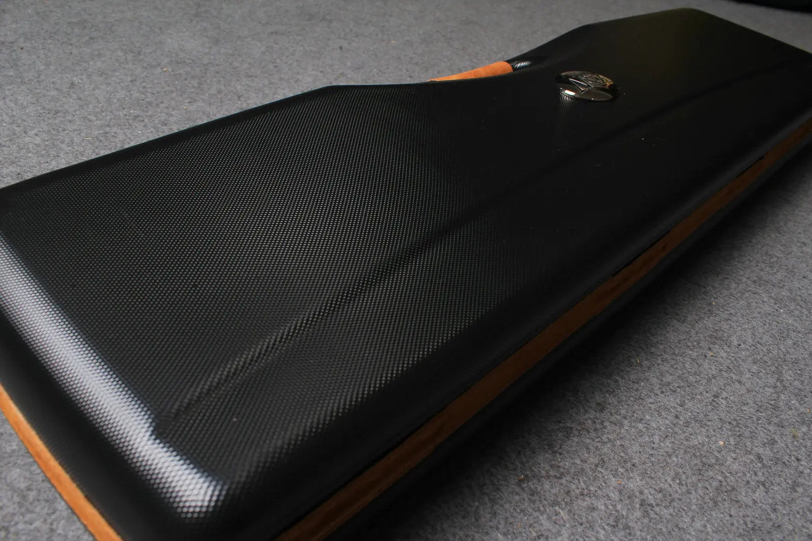 2 piece code pool cue case 3bx4s WOODS CUES