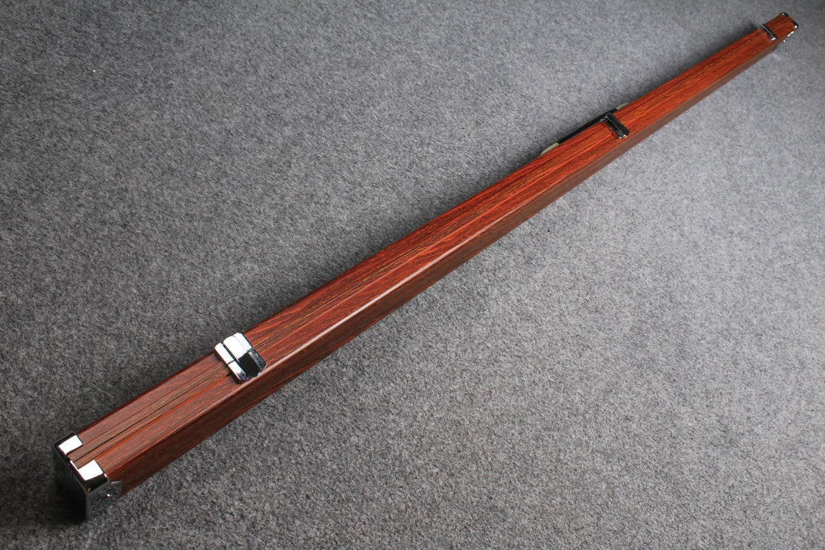 deluxe one piece aluminium cue case with 2 slots