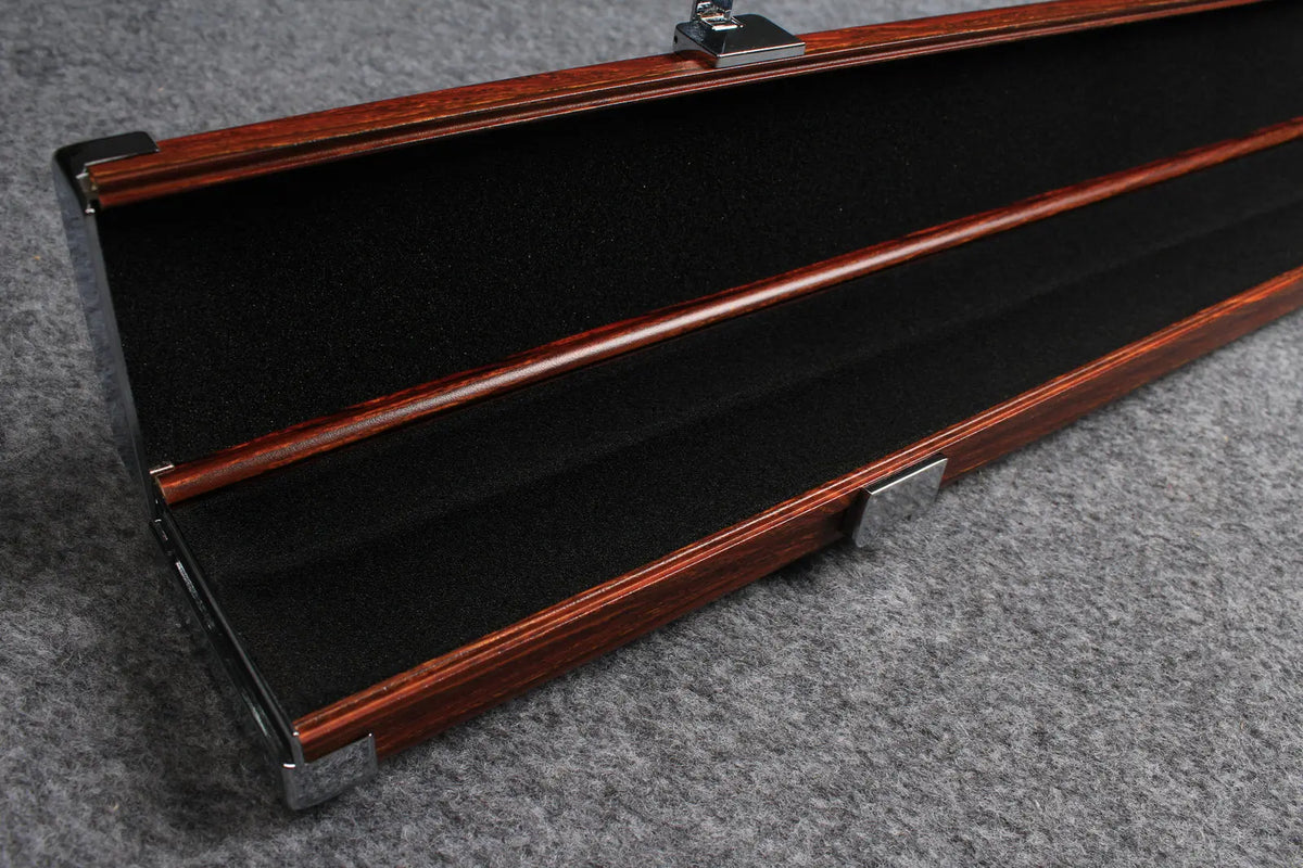 deluxe one piece aluminium cue case with 2 slots for 60" cue