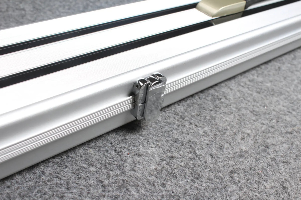 1/2 professional aluminium cue case with 3 slots