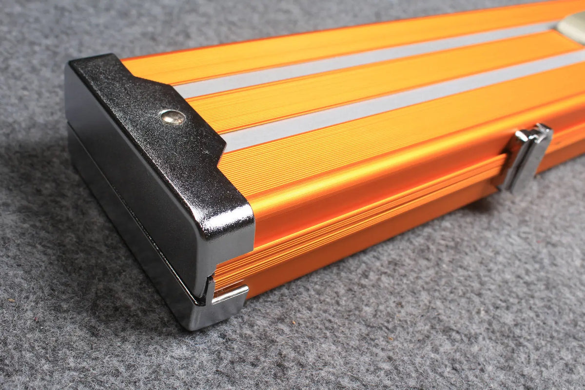 1/2 professional aluminium cue case with 3 slots