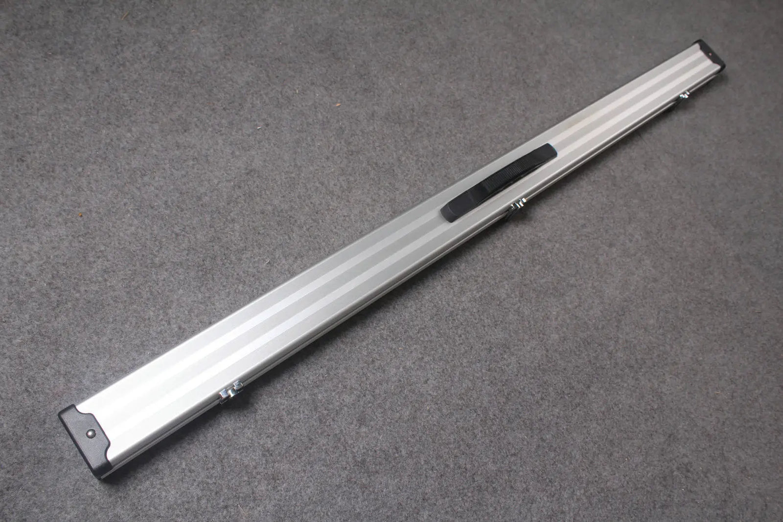 3/4 Professional Aluminium Cue Case WOODS CUES