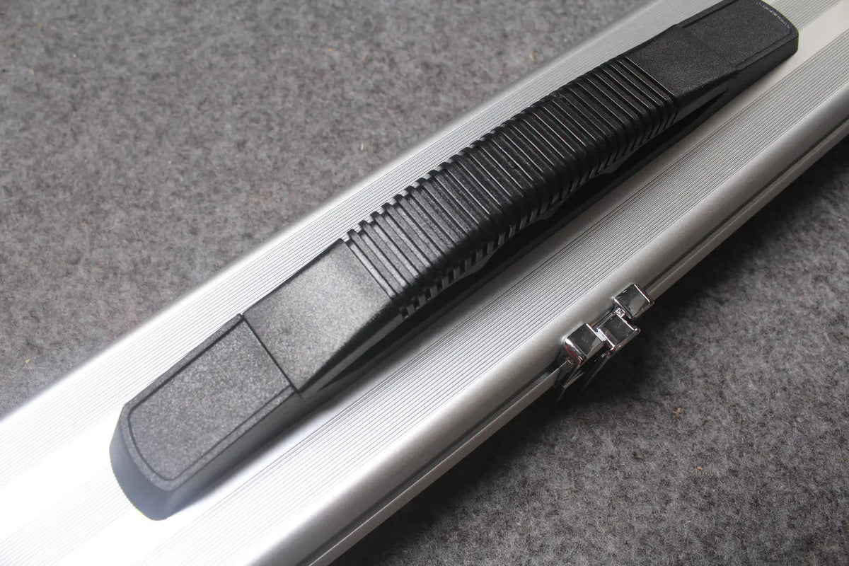 3/4 Professional Aluminium Cue Case WOODS CUES