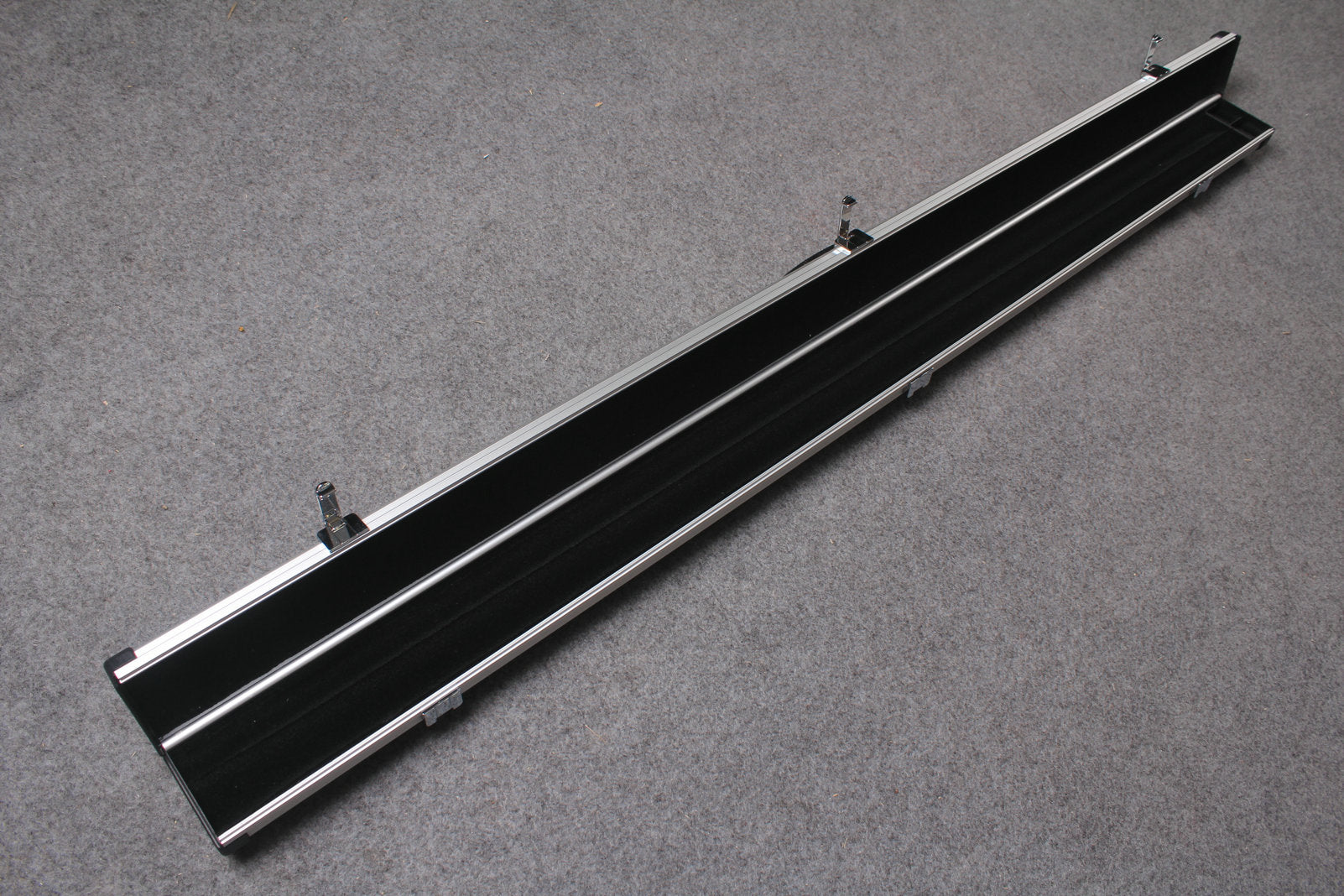 3/4 Professional Aluminium Cue Case