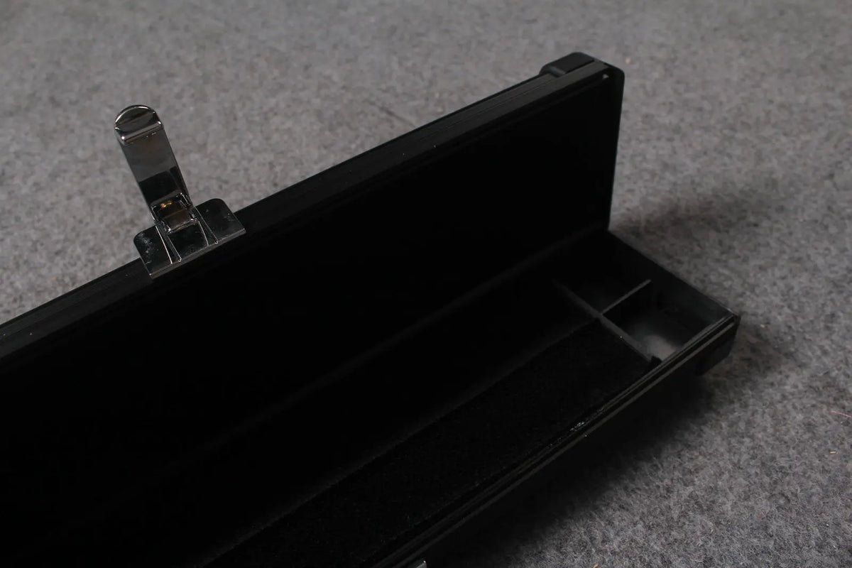3/4 Professional Aluminium Cue Case WOODS CUES