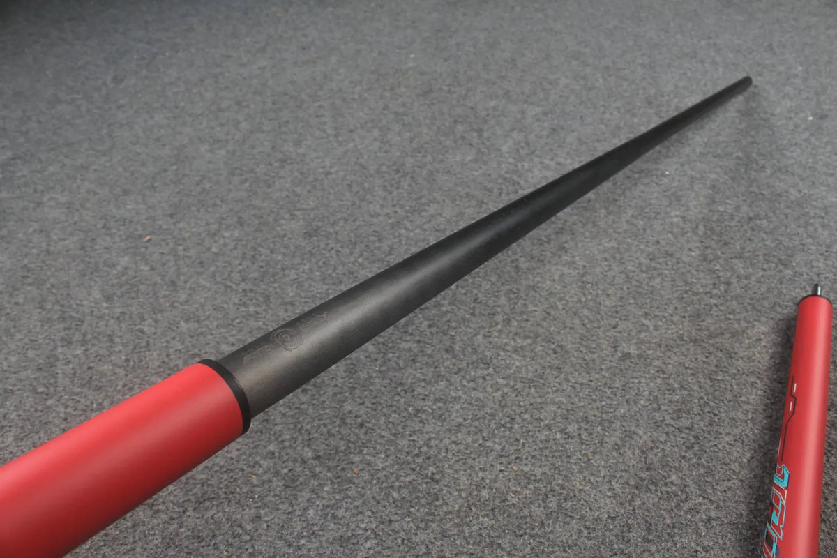 3 Piece Carbon Fiber Shaft  Billiards  Punch&Jump  Cue Stick 12.5 mm Tip Formula series little monster