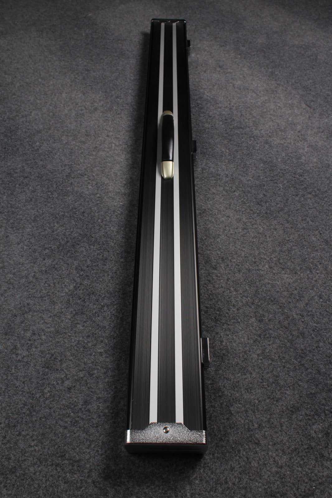 3/4 wide aluminium code cue case with 3 slots