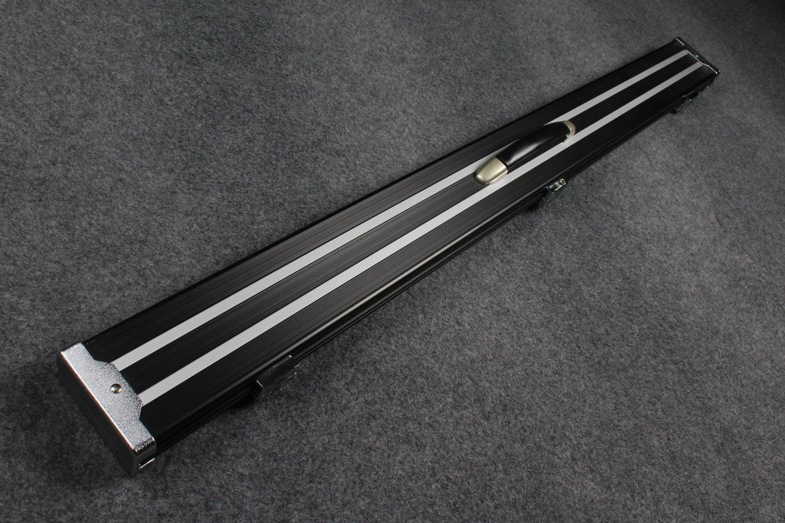 3/4 wide aluminium code cue case with 3 slots