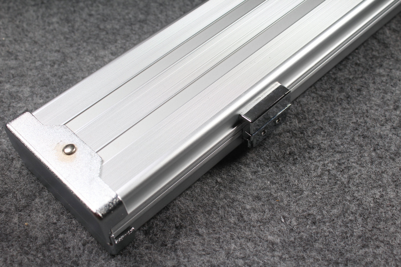 3/4 wide aluminium code cue case with 3 slots