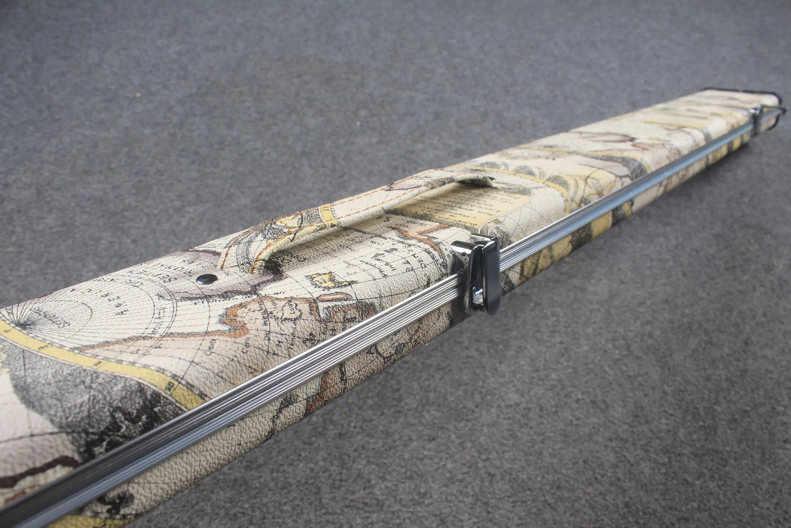 deluxe one piece aluminium map design case with 3 slots WOODS CUES