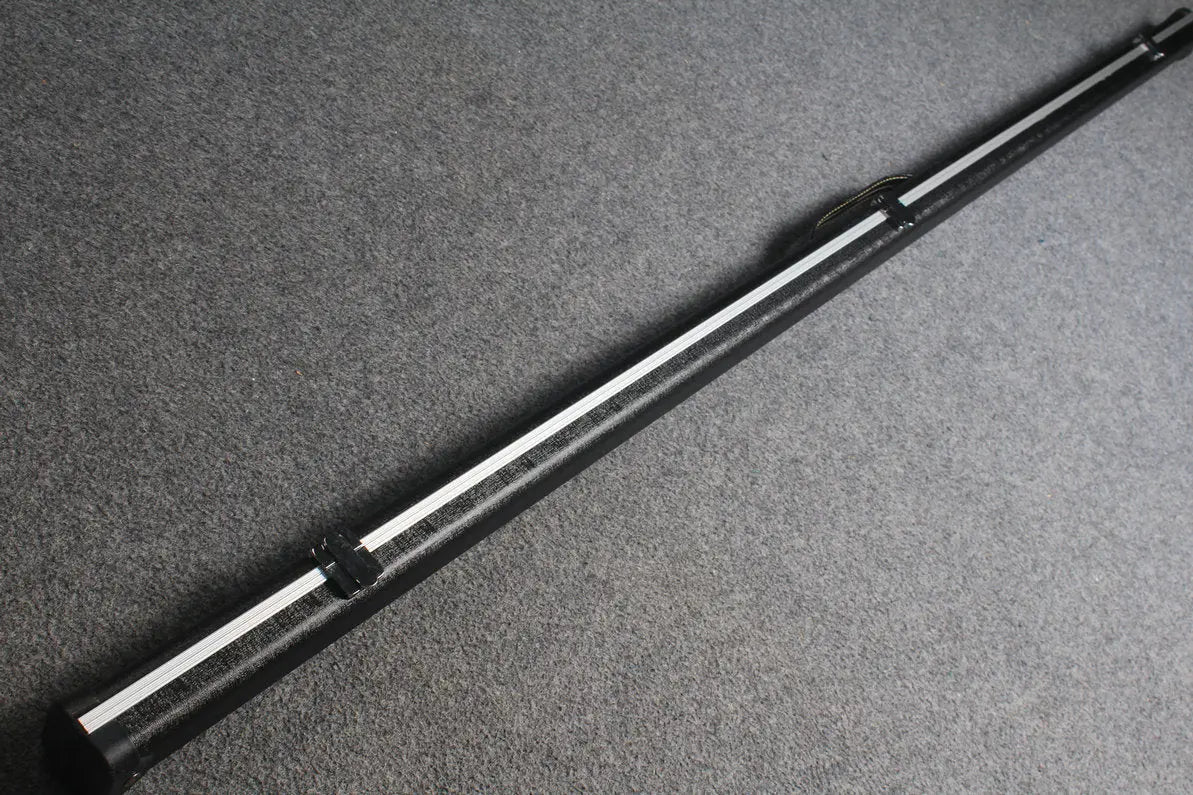 deluxe one piece aluminium halo style slimline case WOODS CUES