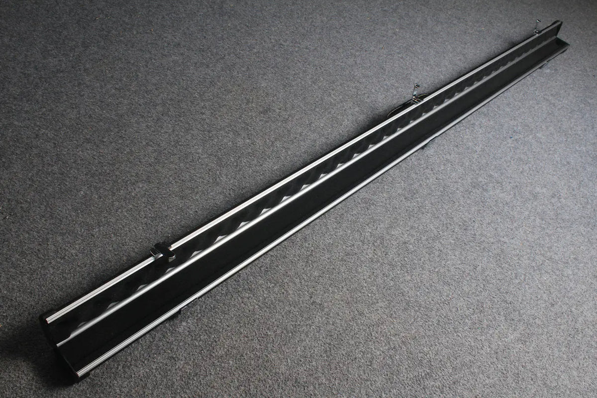 deluxe one piece aluminium halo style slimline case WOODS CUES