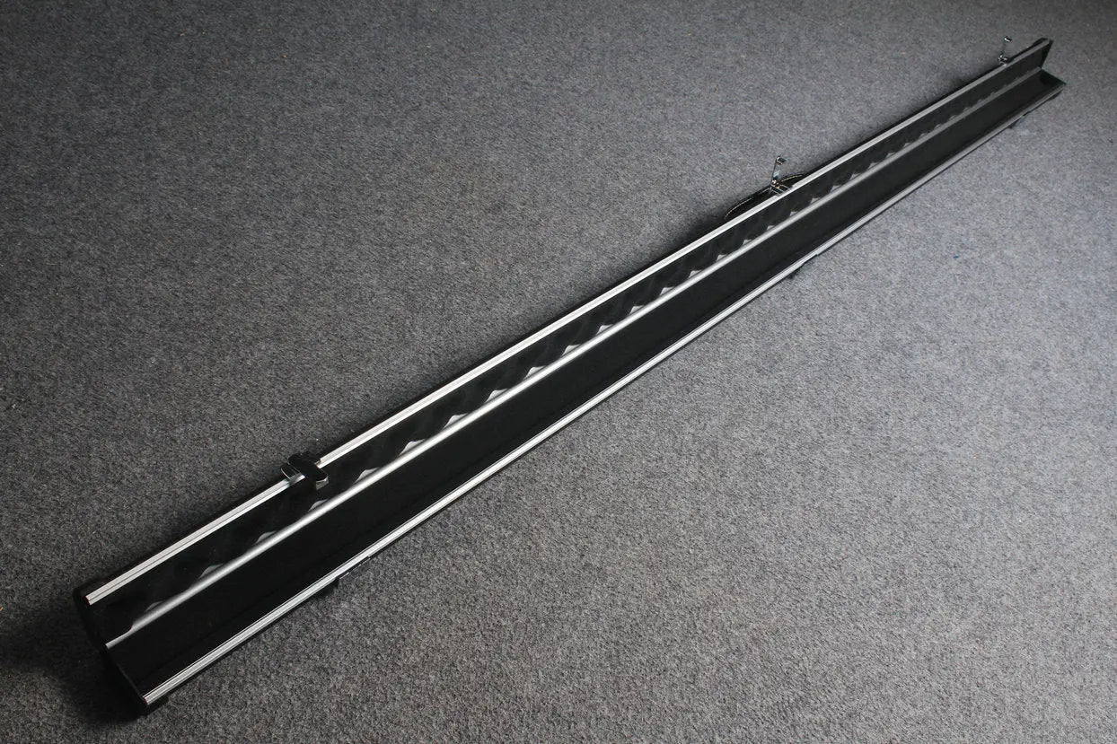deluxe one piece aluminium halo style slimline case WOODS CUES