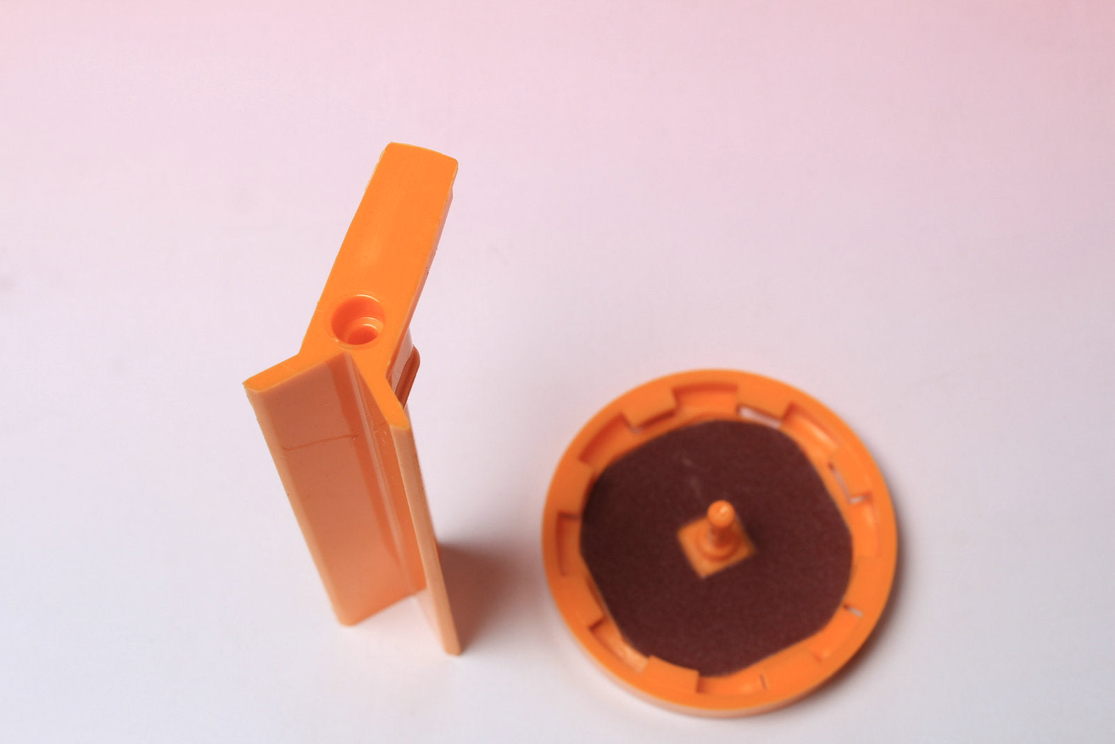 Plastic Snooker/Pool Cue Tip Clamp or Tip Repair Tool