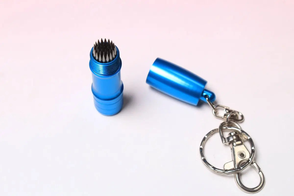 snooker/pool cue tip picker/aerator, 2 colors