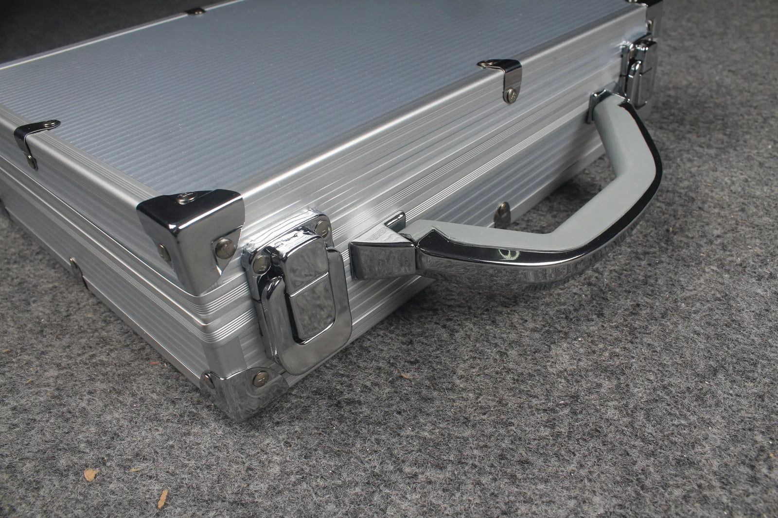 billiard ball set aluminum case, 2 sizes WOODS CUES