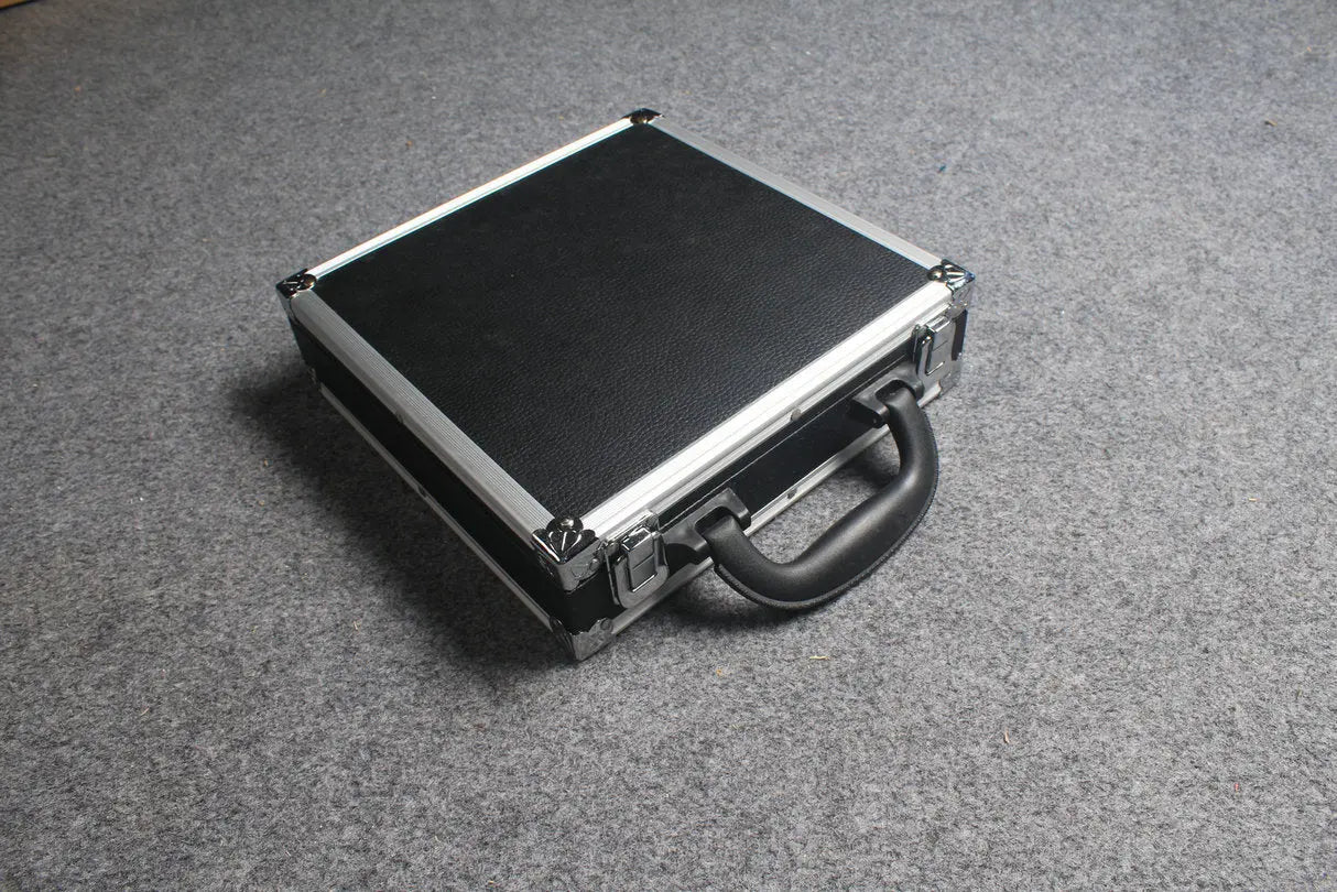 aluminum carrying billiard ball case for 2" english pool balls, holds 16 balls, black WOODS CUES