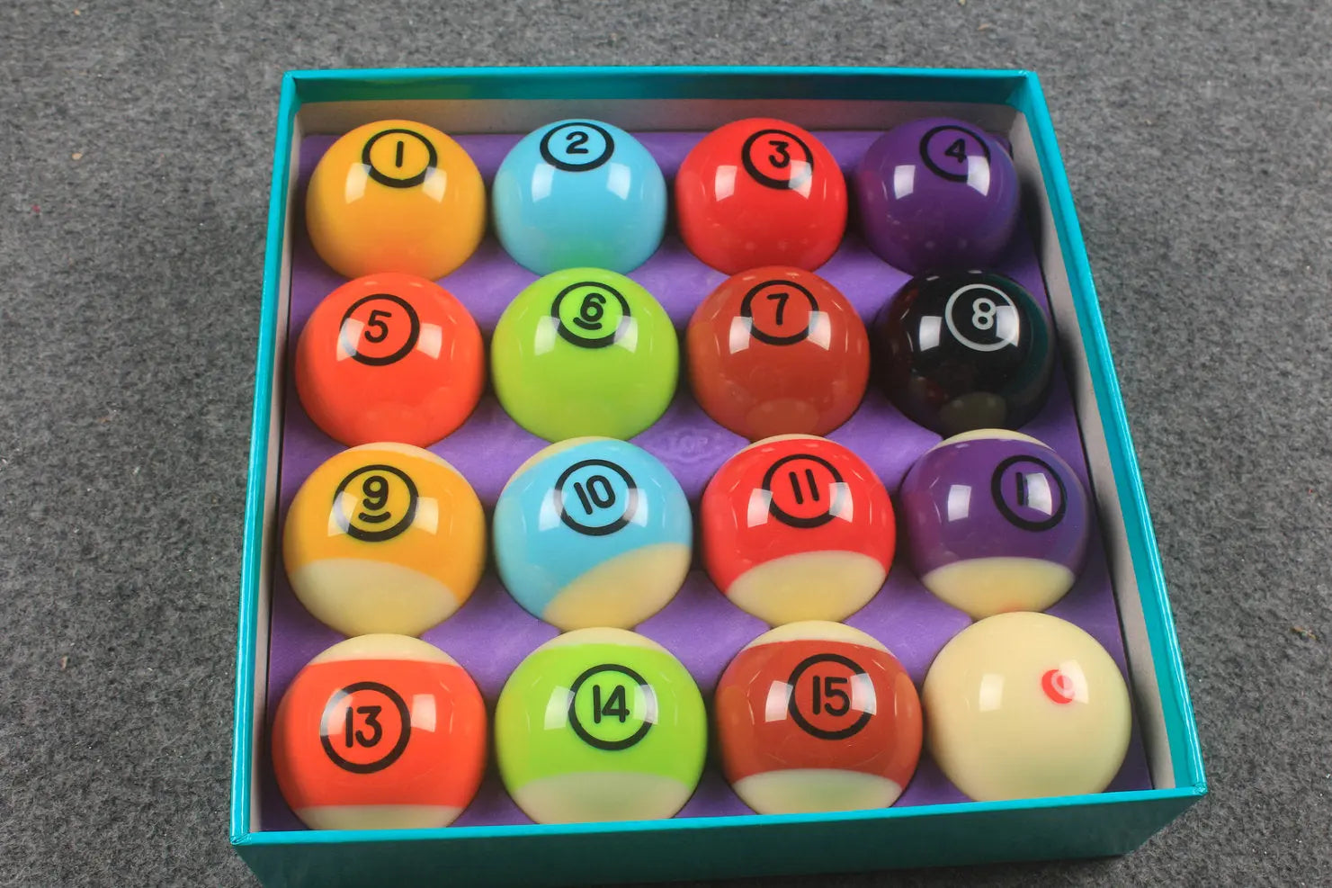 Pool Ball Display Set Professional Pool Balls/Billiard Balls Set - WOODS CUES