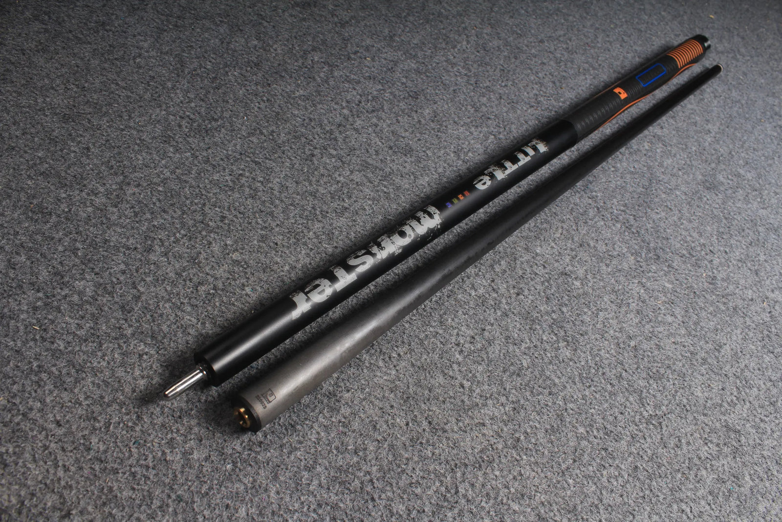Carbon shaft billiards cue pool cue stick