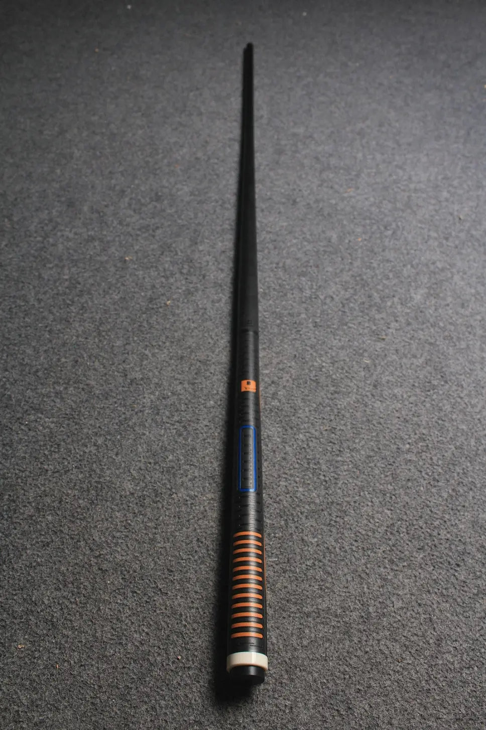 carbon shaft billiards cue jump cue stick rubber wrap little monster