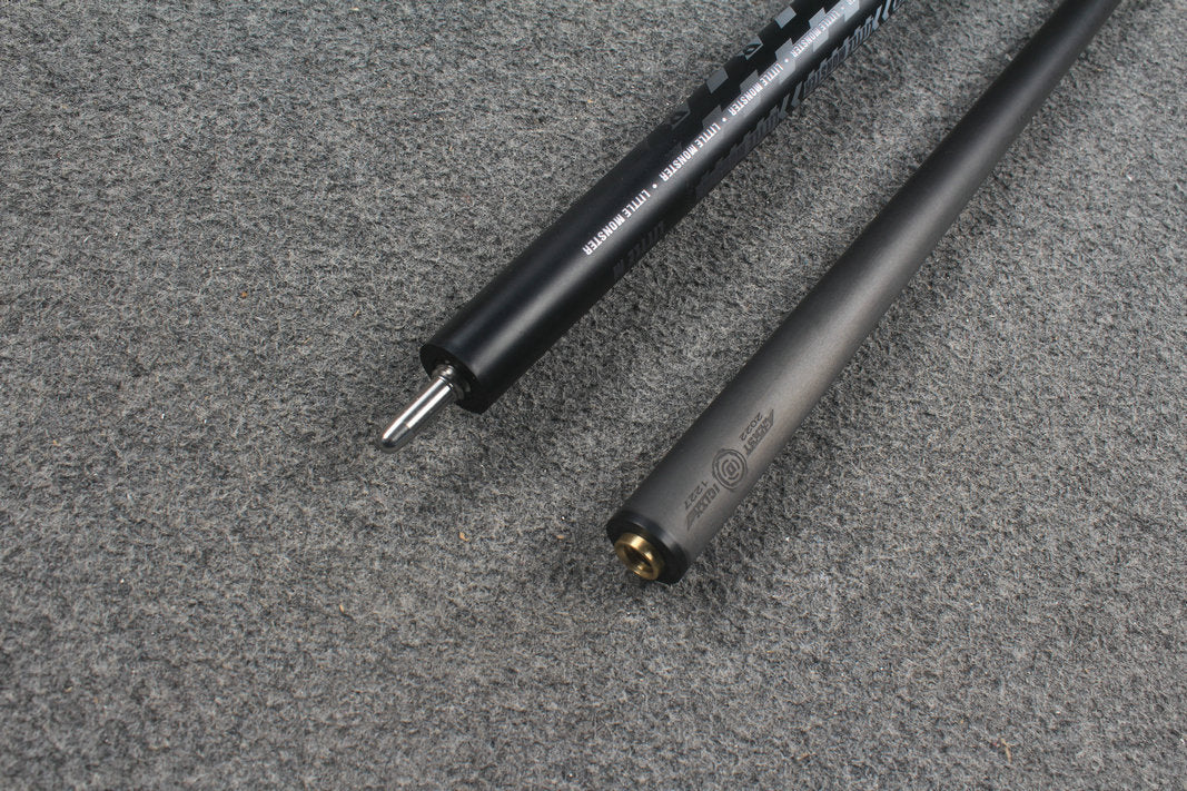 Carbon shaft billiards cue pool cue stick formula series