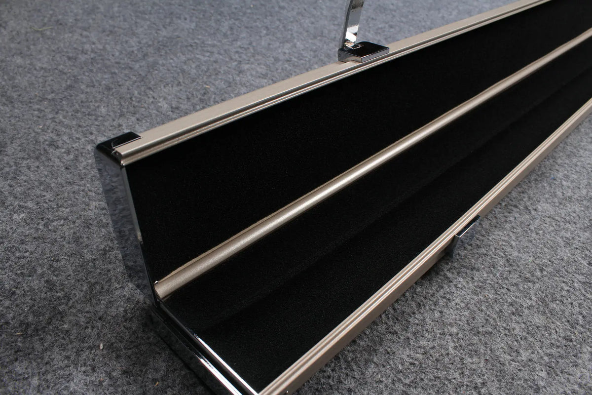 deluxe one piece aluminium cue case with 2 slots for 60" cue