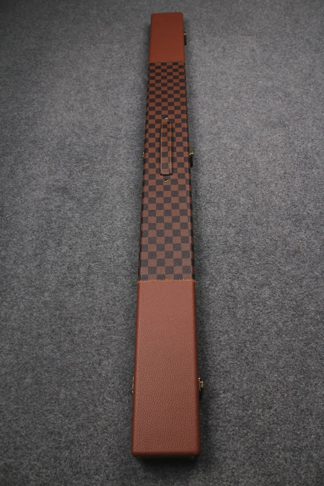 3/4 snooker cue case with 3 slots