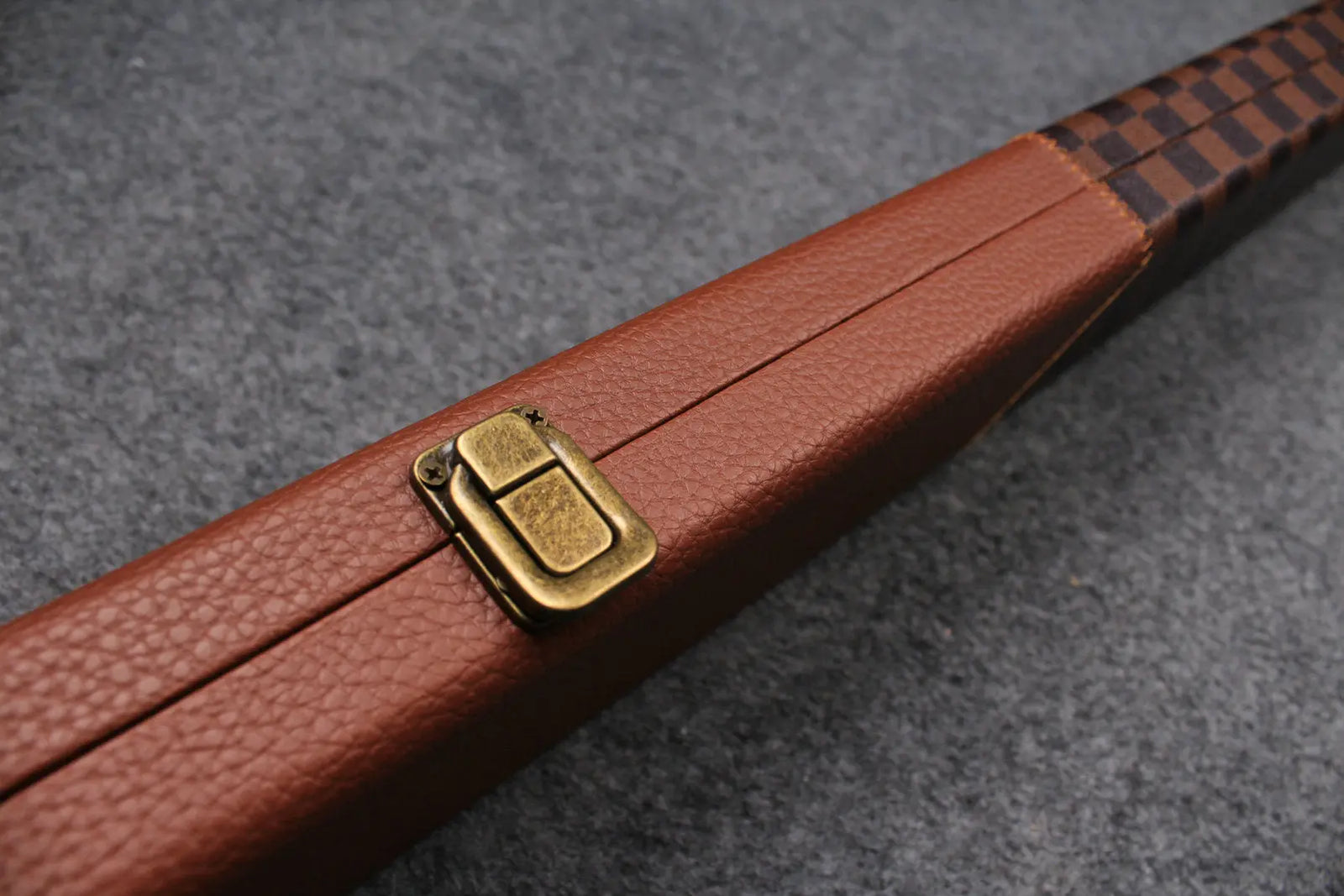 3/4 snooker cue case with 3 slots