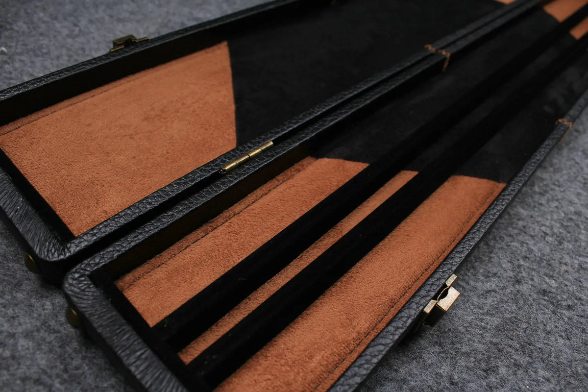 3/4 snooker cue case with 3 slots