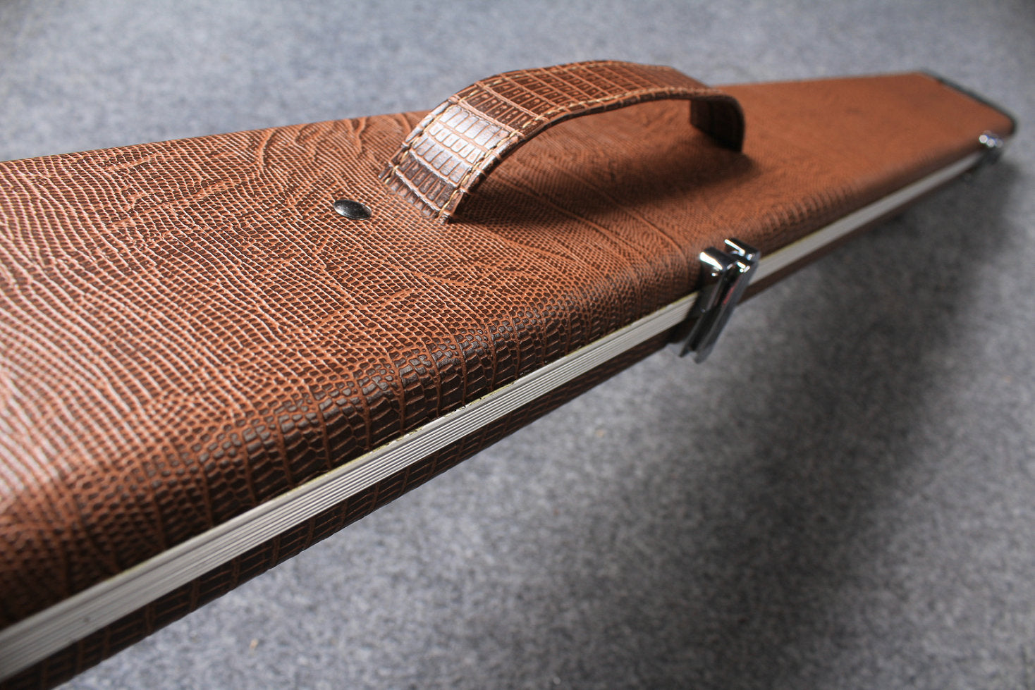 3/4 snooker cue aluminium case with 3 slots