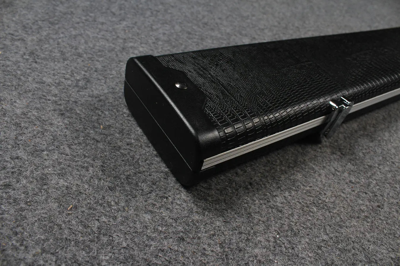 3/4 snooker cue aluminium case with 3 slots WOODS CUES