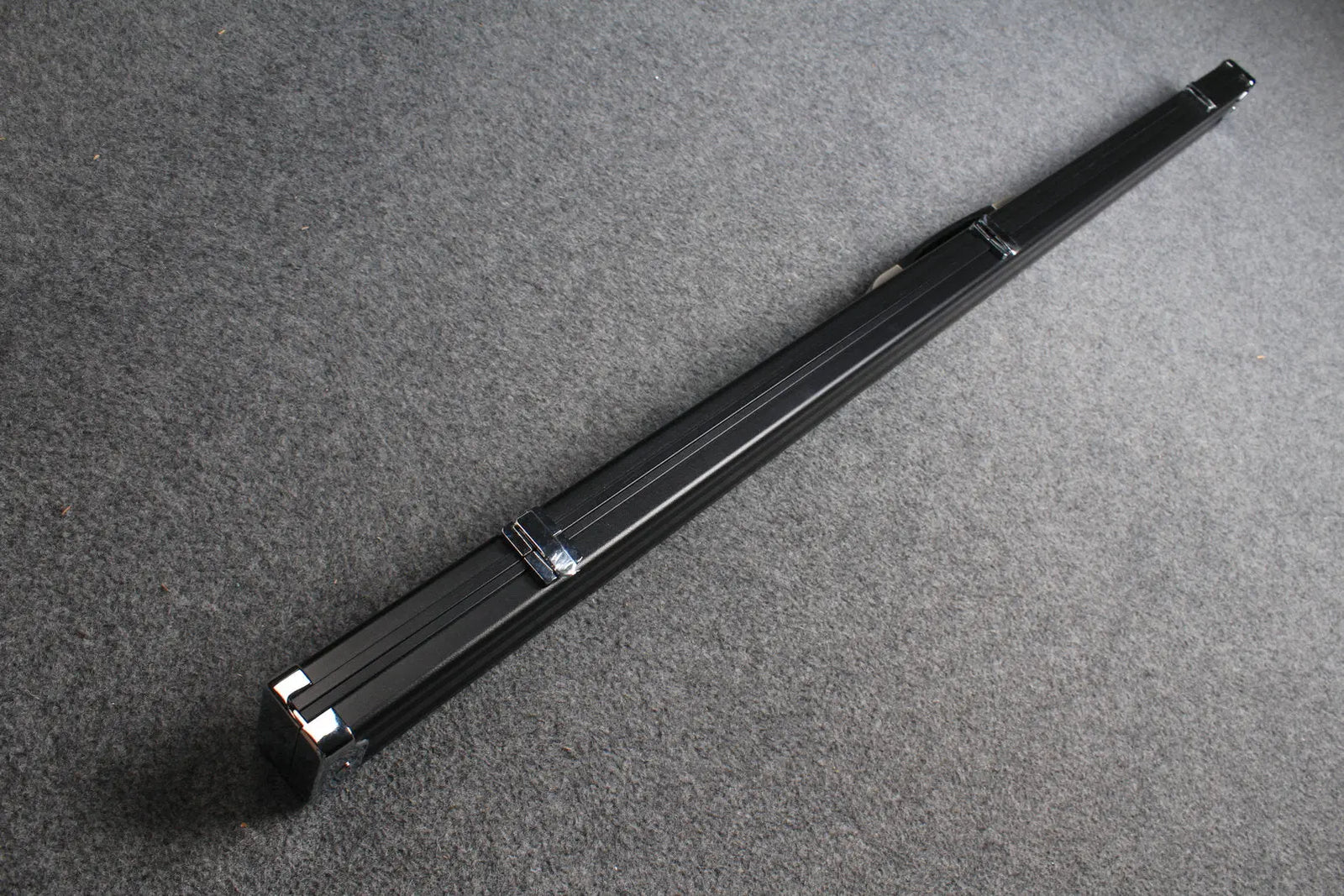 deluxe 3/4 aluminium cue case 124.5 cm , with 2 slots