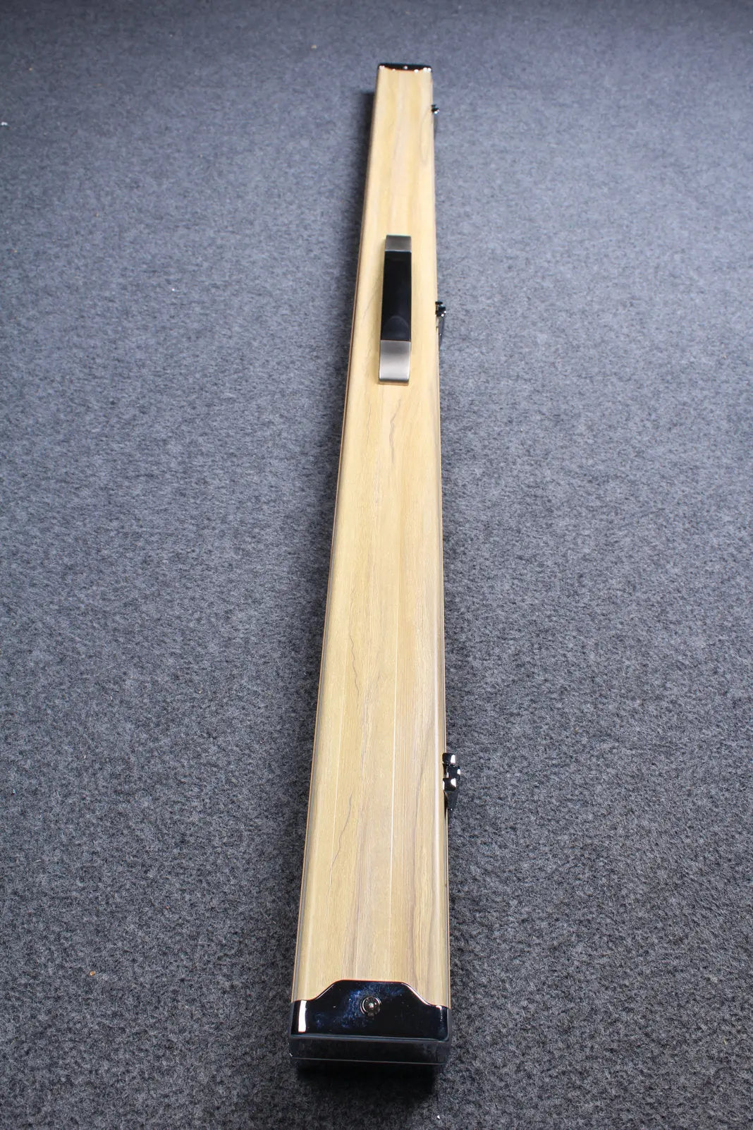 deluxe 3/4 aluminium cue case 124.5 cm , with 2 slots